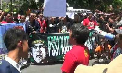Elemen Suporter Tuntut Pengurus PSSI Ikut Mengundurkan Diri
