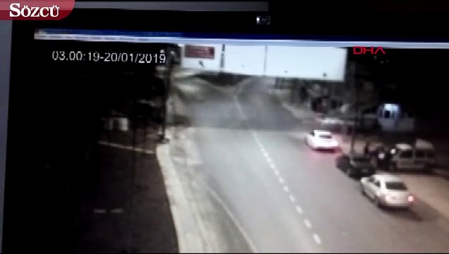 Dur ihtarına uymayan sürücü polise çarpıp kaçmaya çalıştı