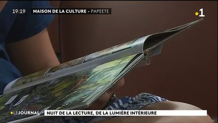 Nuit de la lecture de la lumière intérieure