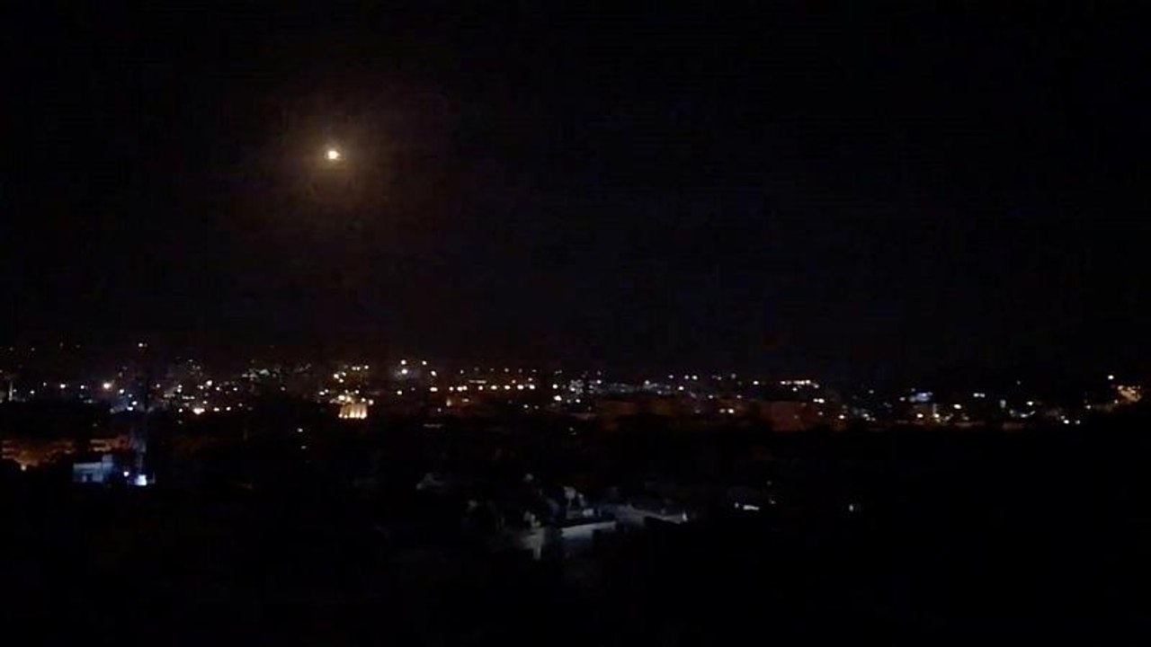 اسرائیل: به مواضع سپاه قدس ایران در سوریه حمله کردیم