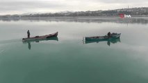 Beyşehir Gölü'nde Buzlar Arasında Avlanma Mesaisi
