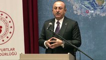 - Dışişleri Bakanı Mevlüt Çavuşoğlu : 'Bugün ABD Başkanı sadece kendi ülkesinin çıkarını düşünerek hareket ediyor. Bu yüzden artık ABD'nin en yakıt müttefikleri dahil herkes ABD'ye şüpheyle bakıyor' dedi.