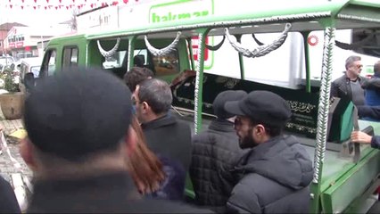 Ünlü Oyuncu Mesut Akusta'nın Annesi Son Yolculuğuna Uğurlandı