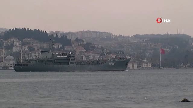 Rus Savaş Gemisi İstanbul Boğazı'ndan Geçti