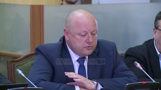 Presidenti i propozon mazhorancës kandidatin e ri për KLSH - Top Channel Albania - News - Lajme