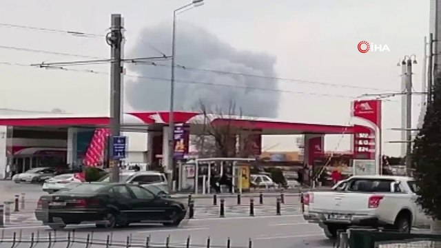 Kuruyemiş fabrikasında korkutan yangın... İtfaiye ekipleri bölgeye sevk edildi