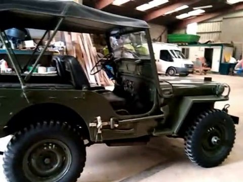 La Jeep Willys M38 1952 ou Willys MC TON 4 x 4 UTILITY TRUCK . Années de fabrication 1945 à 1952 