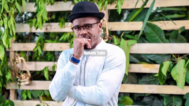 Alichofanya Diamond kwenye mazishi ya baba yake Alikiba ni zaidi ya upendo