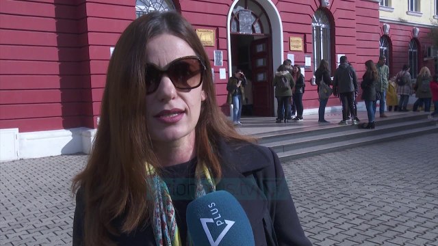 Pedagogët kërkojnë rrëzimin e ligjit të Arsimit të Lartë - News, Lajme - Vizion Plus