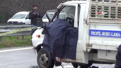 Kontrolden Çıkan Kamyonet Bariyerleri Yıktı: 1 Ölü, 3 Yaralı