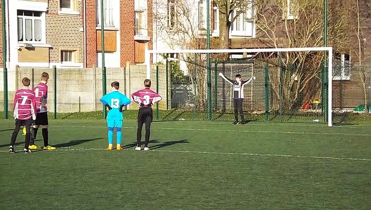 Championnat D1 U14.  LAMBERSART - HELLEMMES :  4 - 2  (2-1)