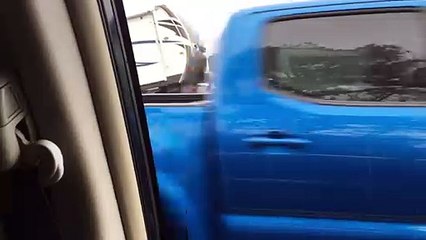 Une caravane écrase une voiture (aucun blessé)