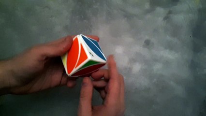 головаломка Плющ