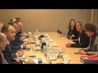 Thaçi dorëzon "dosjen" e dialogut - News, Lajme - Vizion Plus