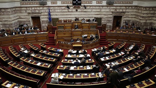 Υψηλοί τόνοι στη Βουλή για τη Συμφωνία των Πρεσπών