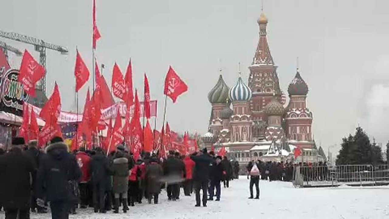 Lenin élt, Lenin él, Lenin élni fog