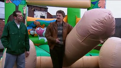 Phoenix Nights S02 E02