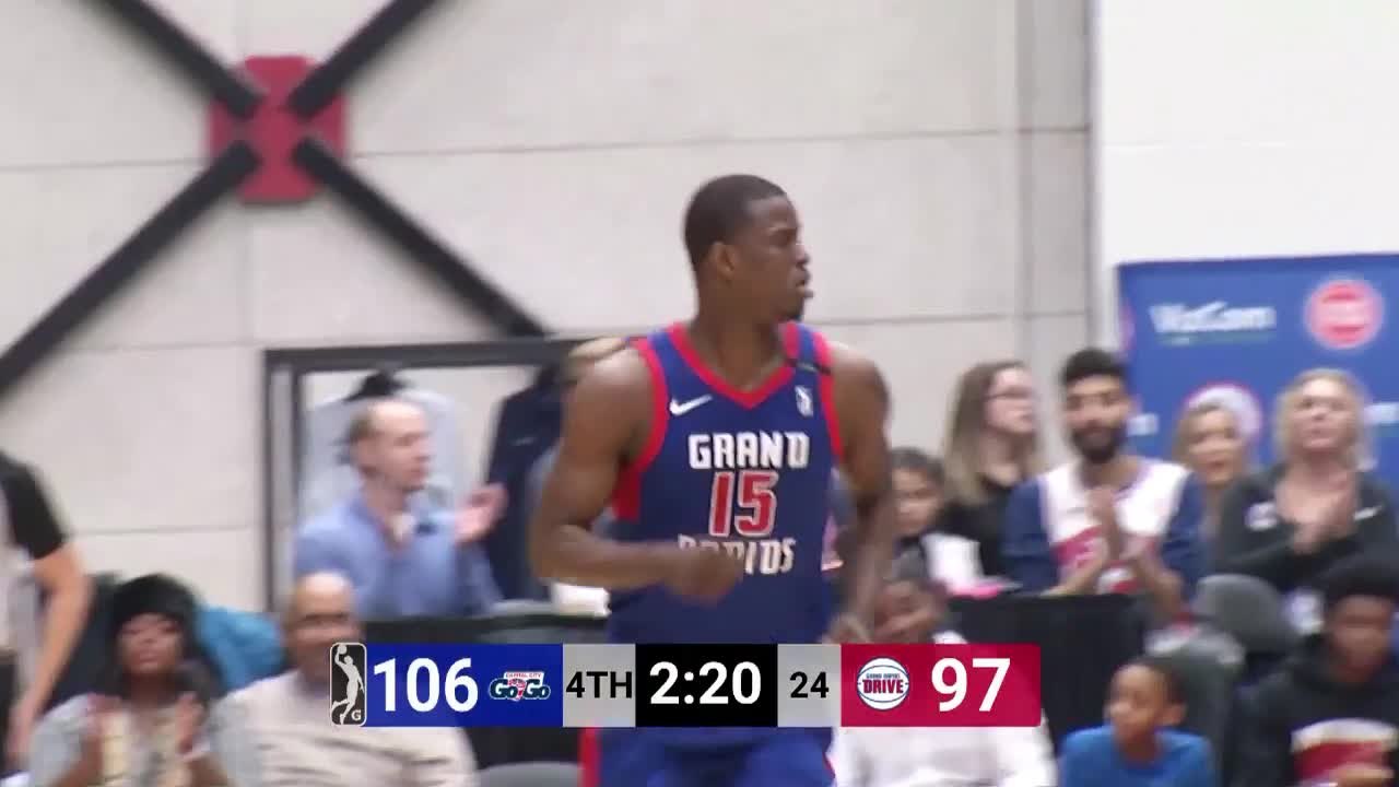 Isaiah Whitehead with the great play!