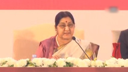 Video herunterladen: At Pravasi Bharatiya Divas, EAM Swaraj boasts of Indian-origin leaders