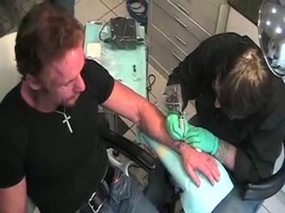Danny Bonaduce get a Tattoo