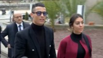 Cristiano Ronaldo acude con Georgina a la Audiencia Provincial
