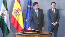 Los nuevos consejeros andaluces juran sus cargos