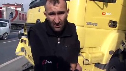 Esenyurt TEM Bağlantı Yolunda TIR Bariyerlere Çarptı