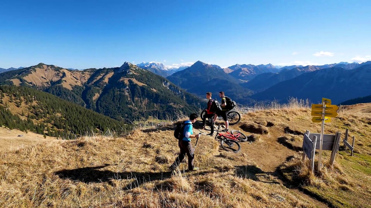 Bergtour im Tannheimer Tal: Von Rauth über die Krinnenspitze