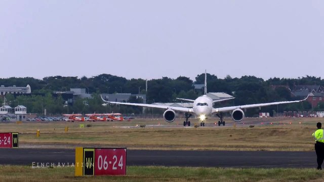 AIRBUS A350-1k flight display at 2018 Farnborough Airshow