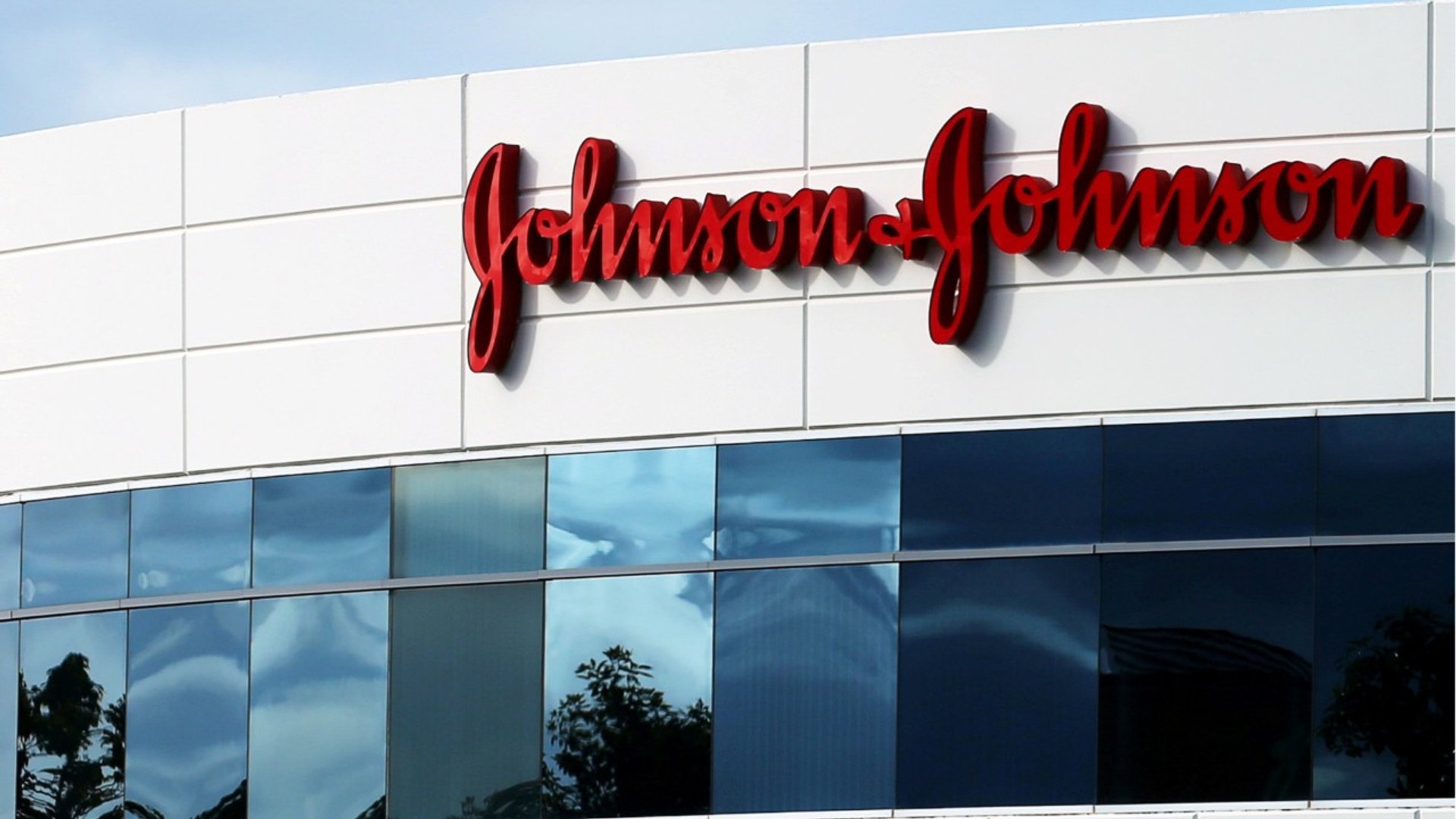 ⁣Johnson & Johnson Reports Better Than Expected Earnings