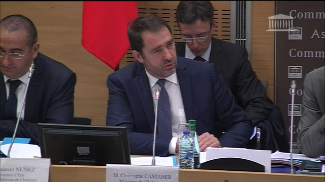 Gilets Jaunes: Christophe Castaner confirme que quatre manifestants ont été frappées violemment à la vision