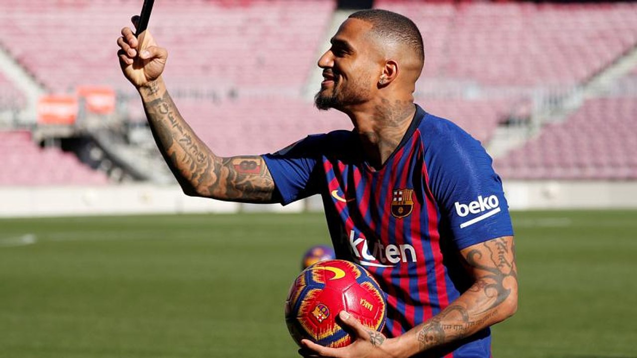 FC Barcelona leiht sich Boateng
