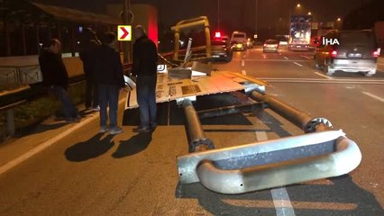 Damperi Açılan Tır Yönlendirme Tabelalarını Yıktı