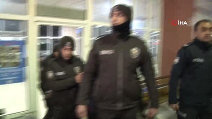 Canlı Bombayım Kendimi Patlatacağım" Diye Kendini İhbar Etti