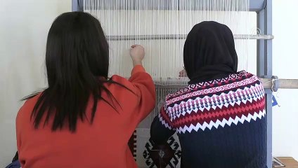 Bayat'ın kilimi liseli gençlerin elinde geleceğe taşınacak - AFYONKARAHİSAR
