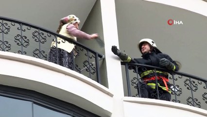 Bursa’da nefes kesen kedi kurtarma operasyonu