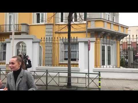 Studentët, vezë dhe bojra drejt Ministrisë së Arsimit - Top Channel Albania - News - Lajme