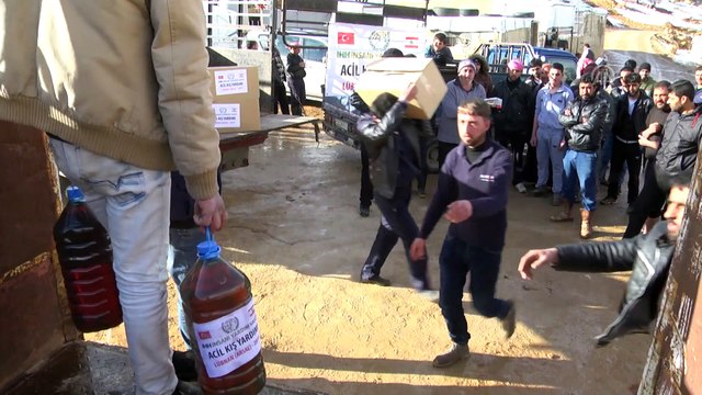 İHH'dan Arsal'daki Suriyeli mültecilere yardım - ARSAL