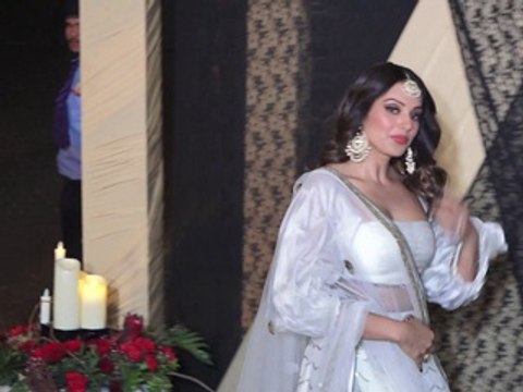 BIPASHA & KARAN AT WEDDING RECEPTION OF PRODUCER MUKESH BHATT DAUGHTER SAKSHI BHATT