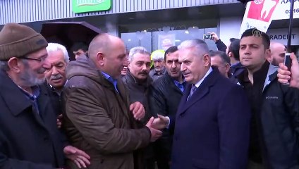 Binali Yıldırım'dan taksi durağına ziyaret - İSTANBUL