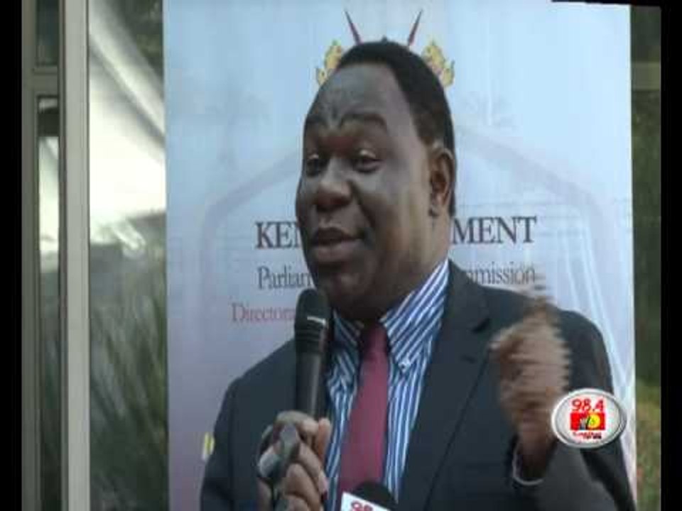 Parliament adapts new electronic poll machines