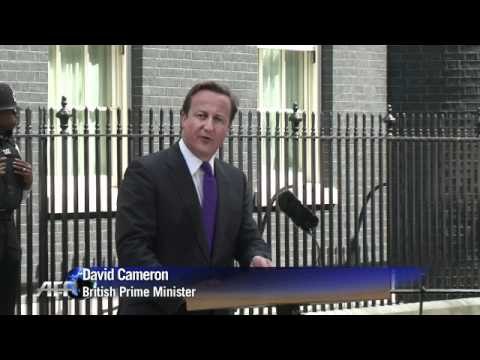 Libyan rebels patrol Tripoli streets