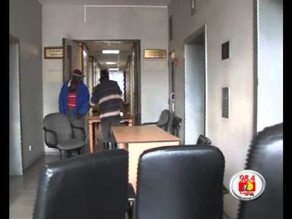 Auctioneers raid Orengo's office