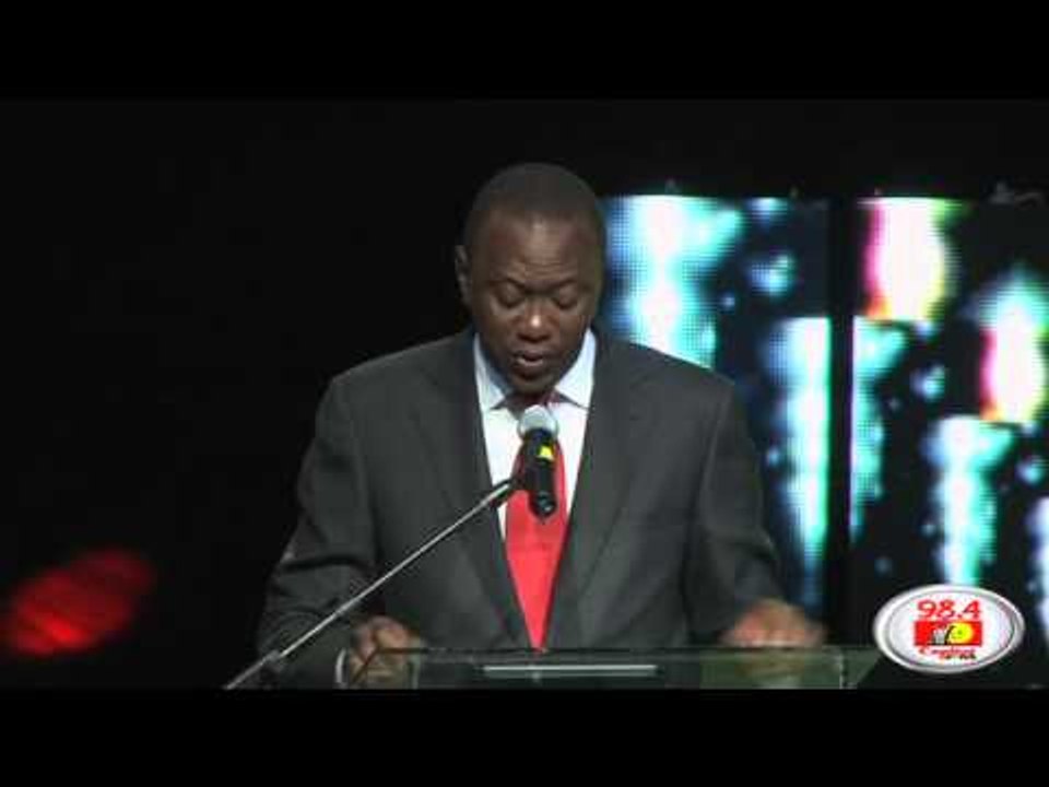 Uhuru pledges security, land reforms in manifesto