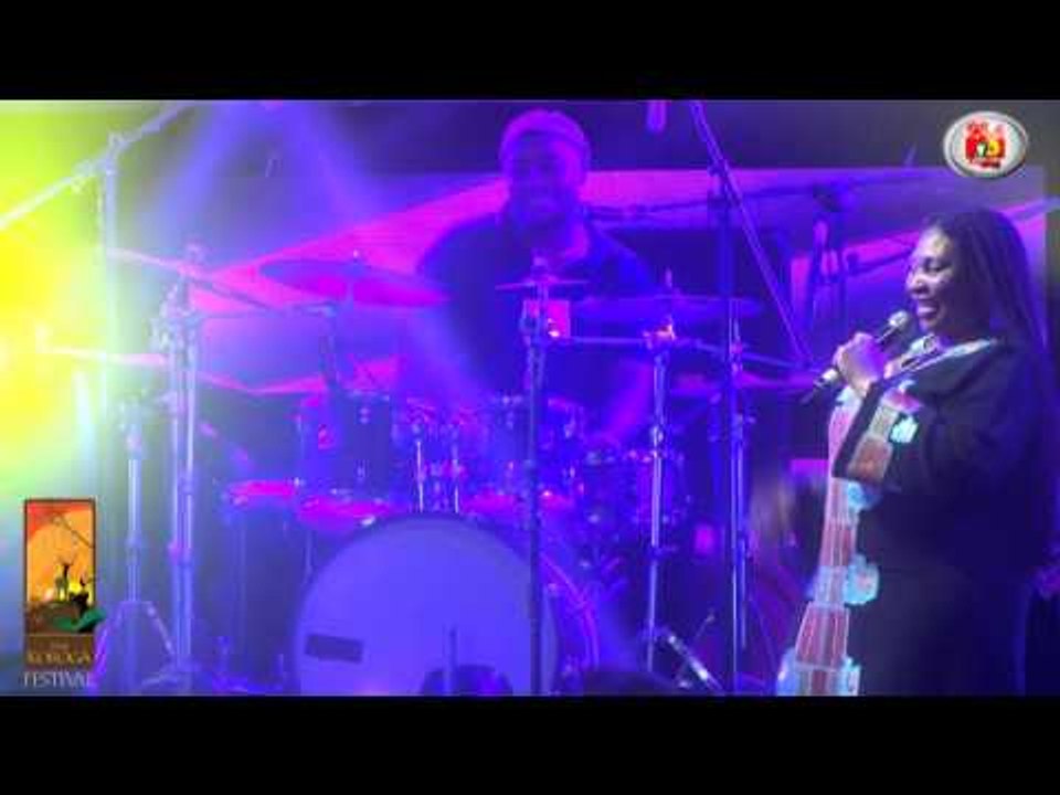 Yvonne Chaka Chaka- I'm Winning (my dear love) LIVE @TheKorogaFestival