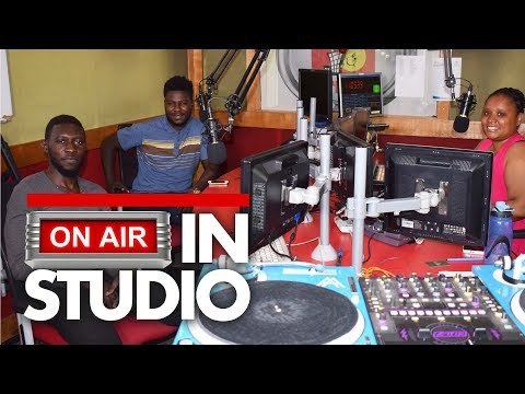 Niiviri sings his heart out on the Lounge with Chao