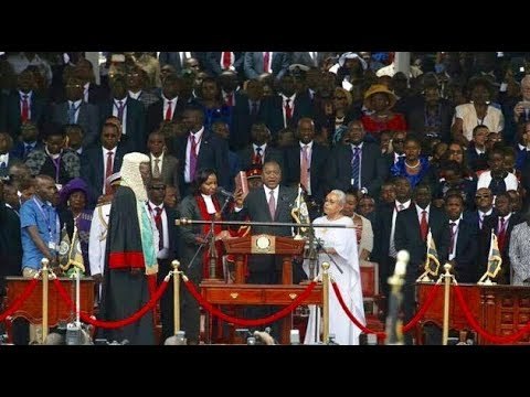 Uhuru puts public servants on notice as he begins second term