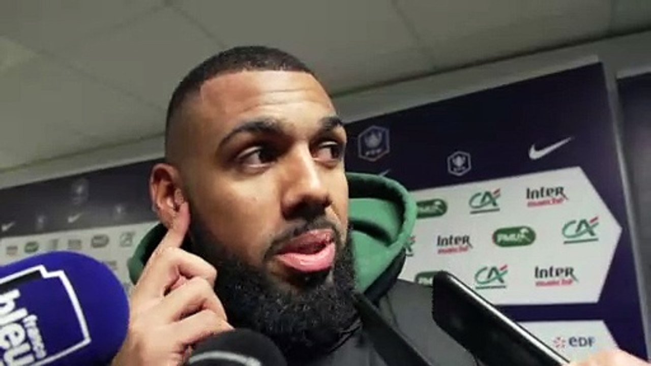Yann M'Vila : "C'est grave, tout le monde en est conscient"