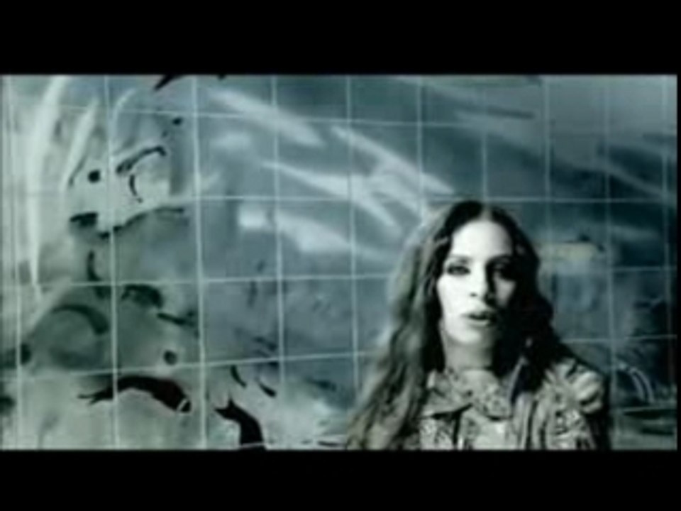 Zeynep Casalini - Duvar by Aluxton