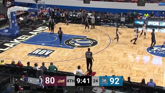JaCorey Williams throws down the alley-oop!